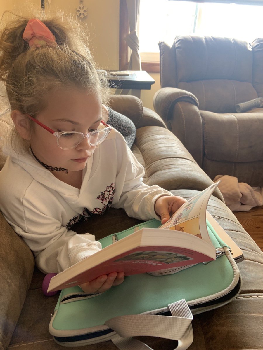 2ndgradeibpride's tweet photo. I had some students get “caught” reading over spring break. #ibtigerpride #stopdropandread https://t.co/jR2zmjPIYx