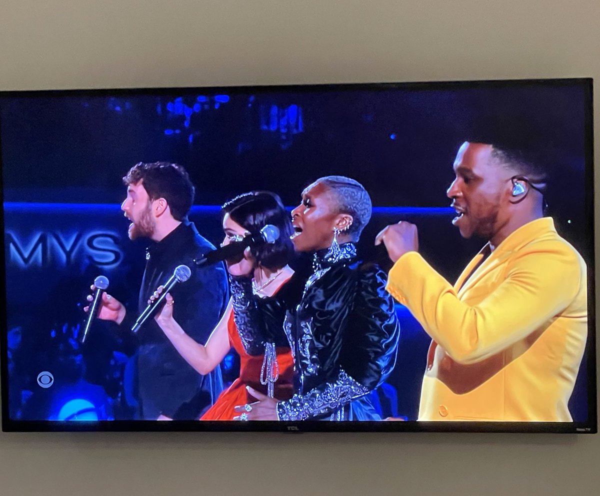 hollyrpeete's tweet photo. AMAZING tribute 🙏🏾🙏🏾🙏🏾 😢😢😢 #GRAMMYs https://t.co/v6wcFagAcE