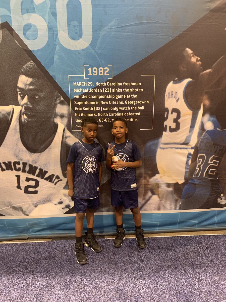 coachjbertrand's tweet photo. Guess which one likes UNC lol. https://t.co/2ITb6lR7vk