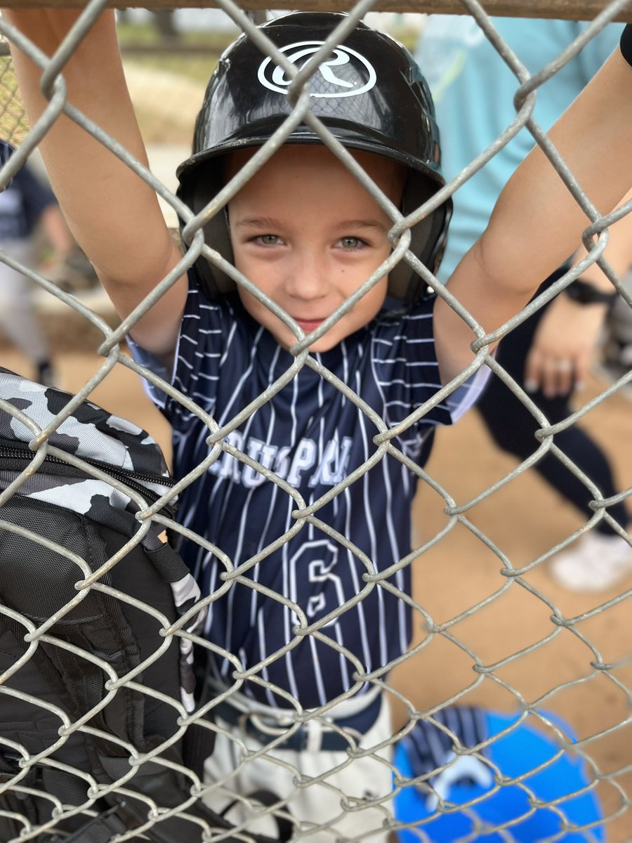 kmaloney54's tweet photo. Weekends are the best. #MaxLeo #SamKM https://t.co/8Rgn99OkTd