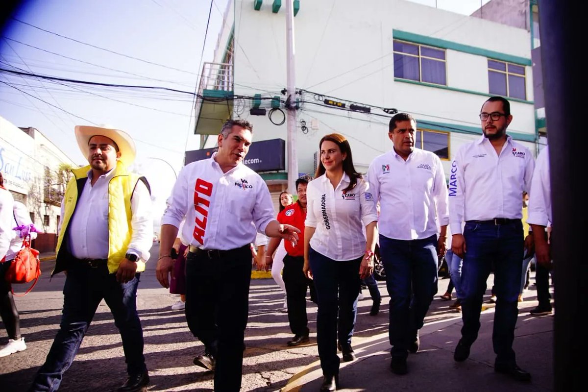 cdeprihidalgo's tweet image. Las dirigencias del @PRI_Nacional y @cdeprihidalgo acompañaron a @caroviggiano para escuchar las inquietudes de las y los habitantes de #Tulancingo
 
¡Propuestas claras, con compromiso permanente, lograremos nuestros objetivo!