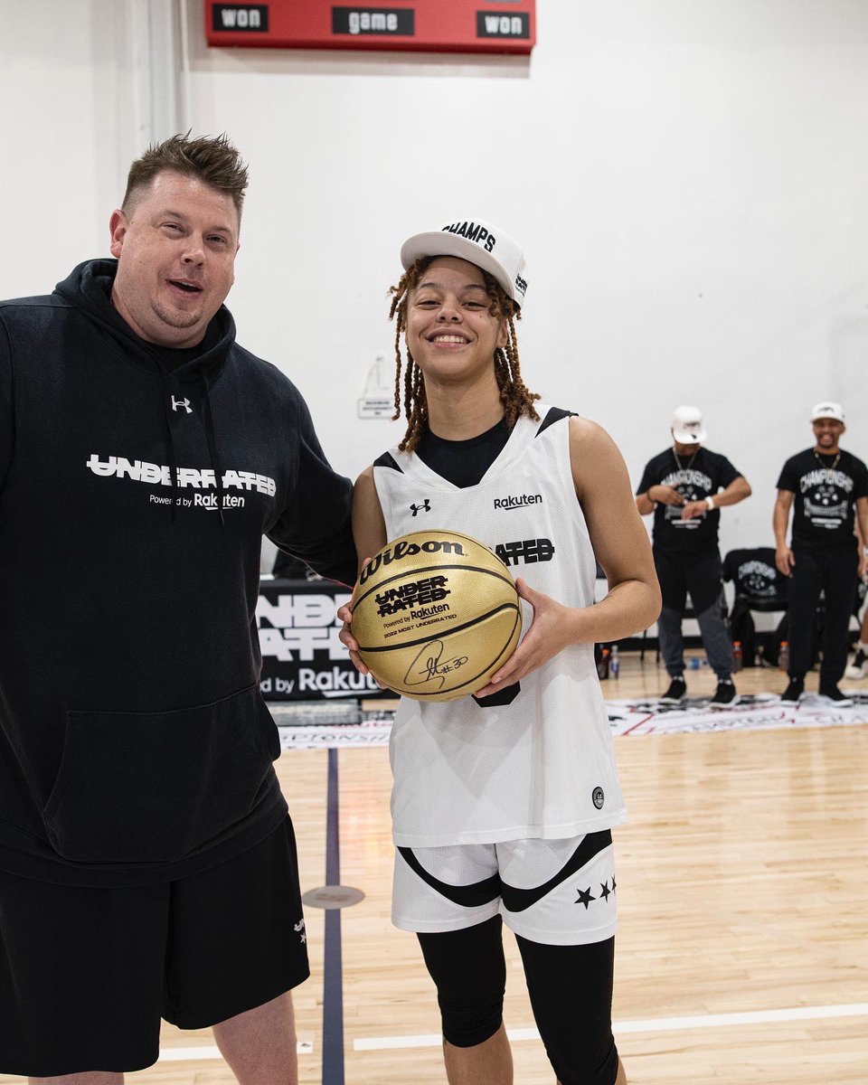 Your 2022 Underrated Girls Champions 🏆🏆🏆: North Region North Defeats East 58-51 🔥. Powered by @Rakuten Your Most Underrated Player: Nayo Lear. @lear_nayo #StayUnderrated #MakeThemBelieve #UTCHAMPIONSHIP