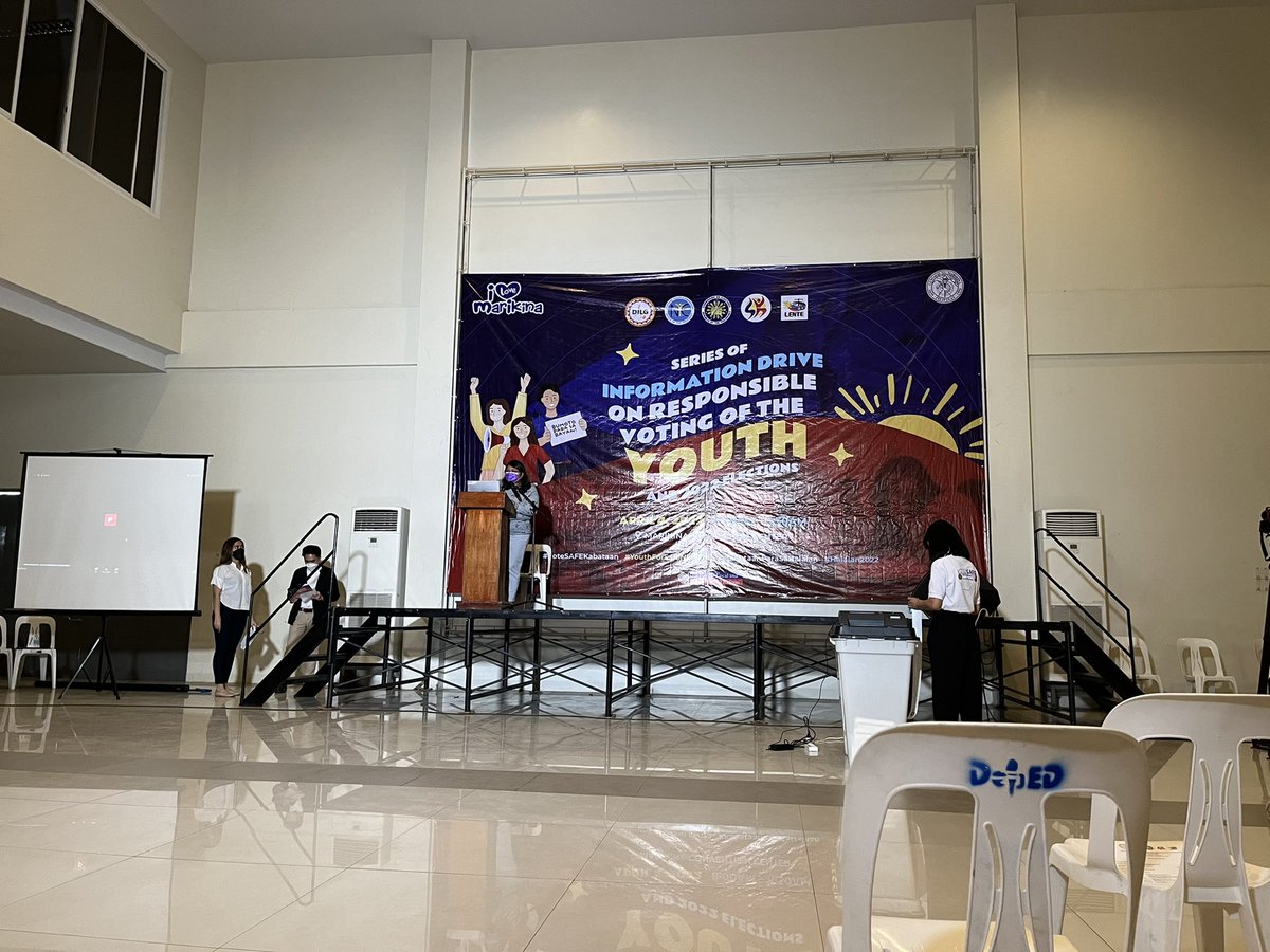 tncollaboratory's tweet photo. Ganda po natin, Atty @rcaritos 💖

@lente_ph shares to SK and LGU members about election issues, misinformation, and disinformation. https://t.co/esDHKHkocg
