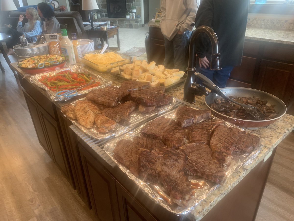 A little Coach Green special for Papa Mike and Papa Bobs B-Day! #tbones #happy76 <a href="/Sewm89/">Bryan Larson</a> <a href="/mikeschu59/">mike schumacher</a> <a href="/diggermj/">Mark Jensen</a> <a href="/Diggers221/">Darby McKee</a> <a href="/coachbobgreen/">Bob Green</a> <a href="/CoachKyleSamson/">Kyle Samson</a>