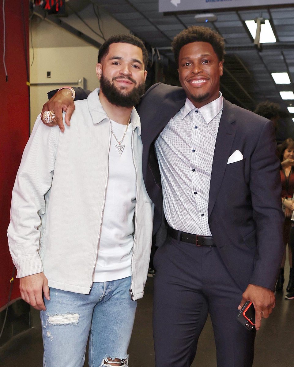 NBA's tweet photo. Brothers for life! #KLowinTO 

@FredVanVleet @Klow7 https://t.co/Af997u1x2o