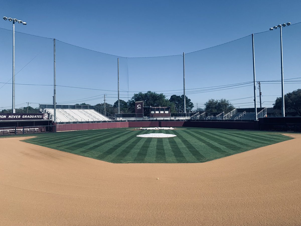 creekwildcatbb's tweet photo. Mallory Field is ready for 3 home games this week! Let’s go! #traditionnevergraduates https://t.co/ATNmjVNalB