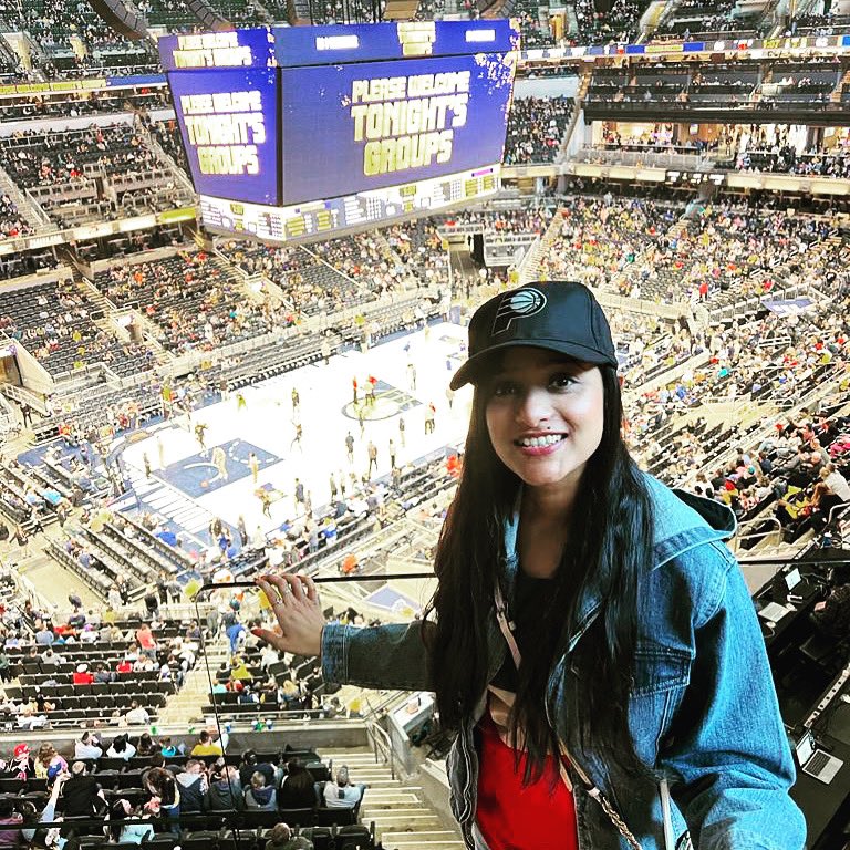 SameOleDay's tweet photo. First NBA game night! #gopacers #gamenightpacers #indianapacers https://t.co/sS434RaTev