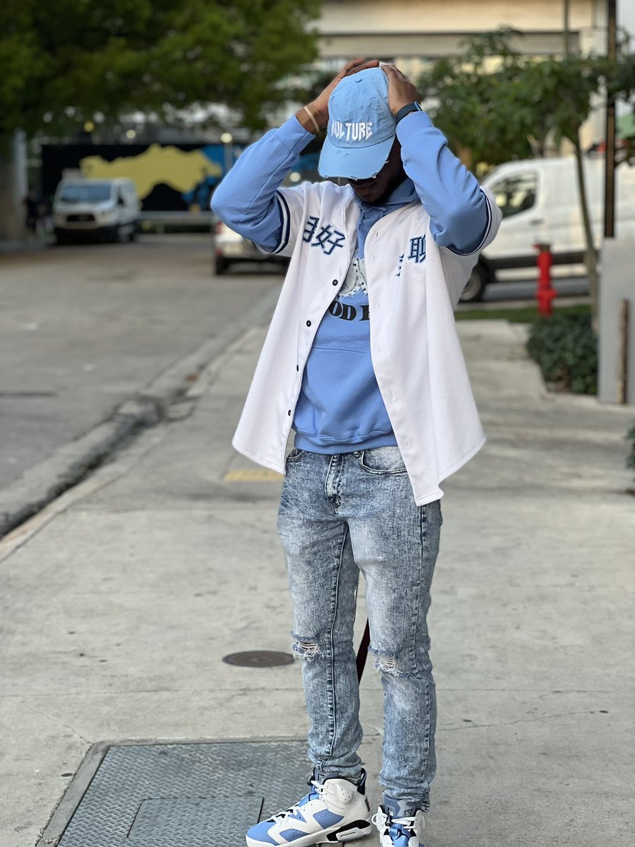 PrinceofNaples_'s tweet photo. UNC Fit ❄️💎🥶

@kulture_apparel 
@Kipsmithers301 
@CSON301 https://t.co/kSrWeWhIoe