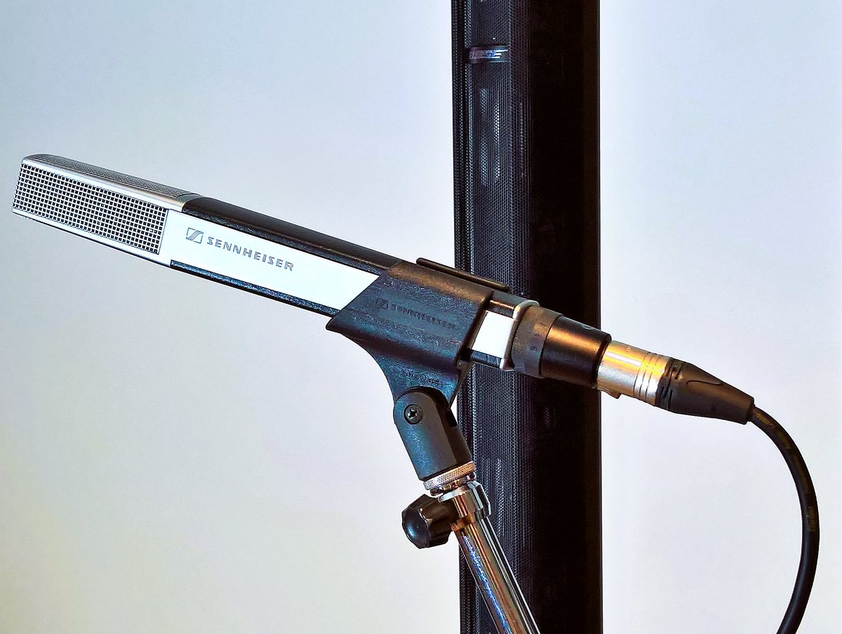 ST_Muso's tweet photo. A combination that inspires me to sing.
Sennheiser MD 441-U and Bose L1 Pro32
https://t.co/Swtd6AWpE8
#BoseL1Pro #Sennheiser #MD441 https://t.co/a5oHca6EXG