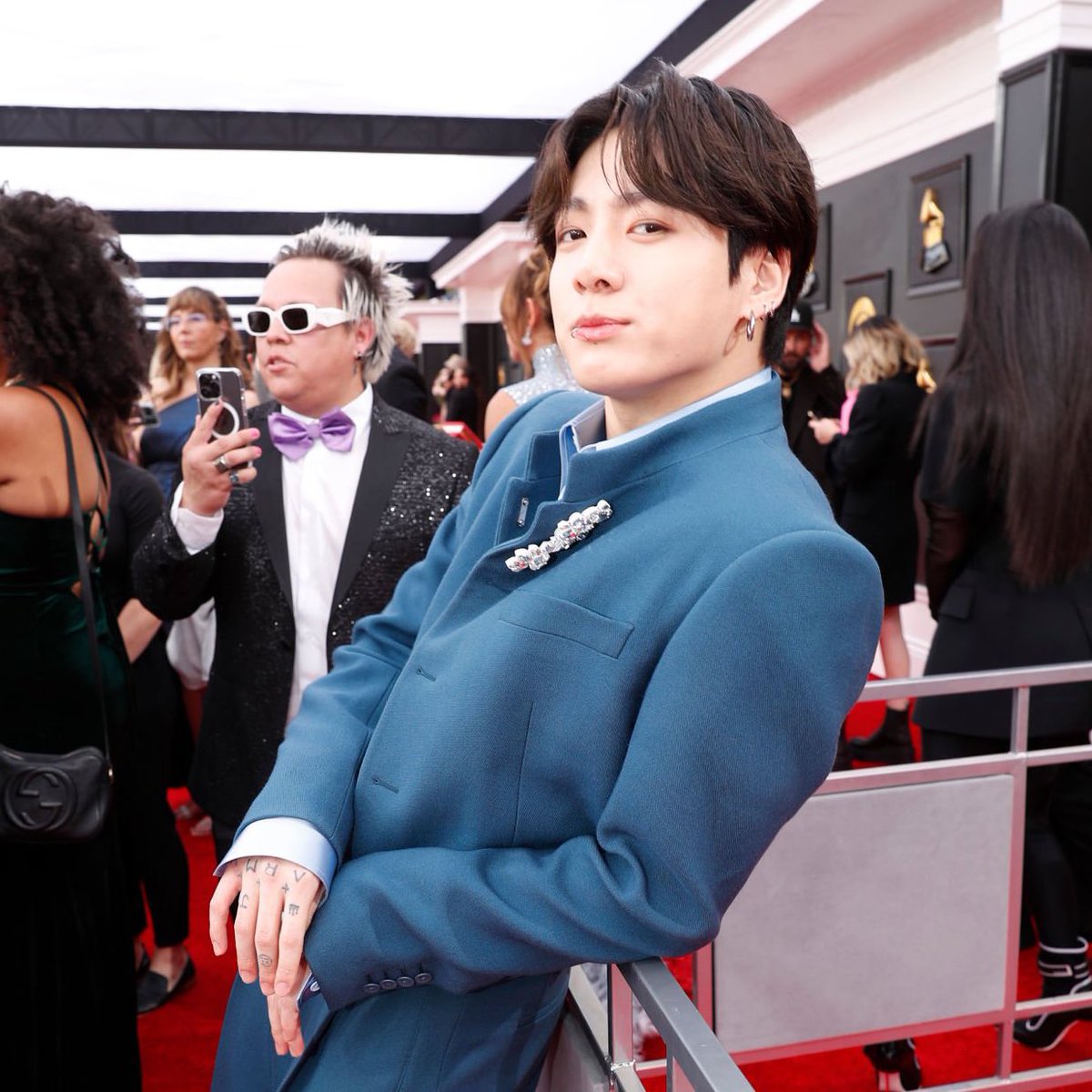 kmviraI's tweet photo. something about jungkook in blue suits https://t.co/mQTSWfCCGM