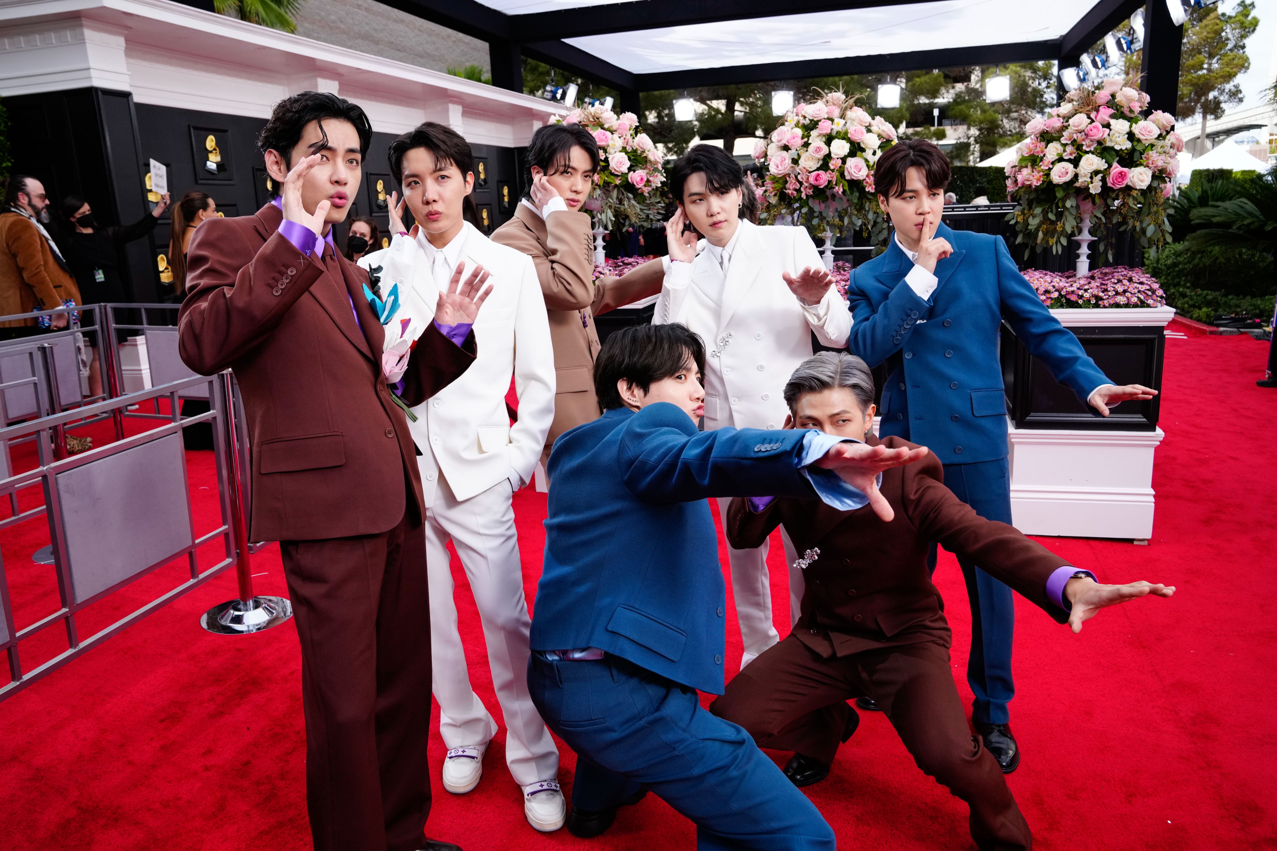 See BTS' Red Carpet Look at the 2022 Grammys