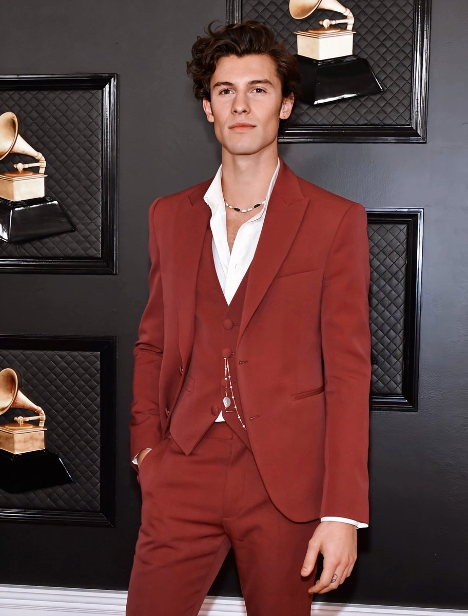 postsmendes's tweet photo. #GRAMMYs 2020. https://t.co/isb9wO4qyU