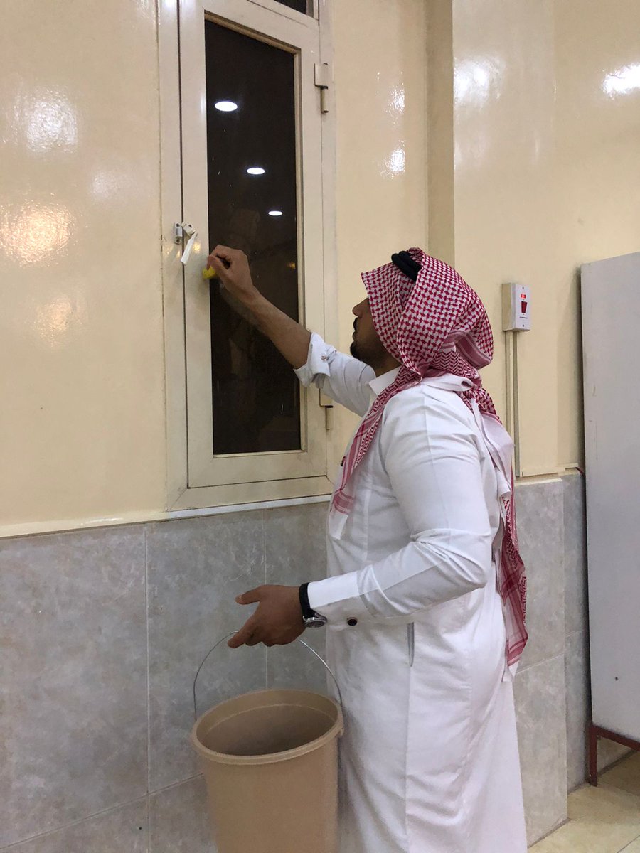 OYUNY_39's tweet photo. تقرير اليوم الثالث من مبادرة العناية بالمساجد
 
🗓 اليوم: الأحد ٢ رمضان ١٤٤٣ هـ

🕌 عدد المساجد المنجزة اليوم: 2

🧰العناية المقدمة للمساجد:

🔹 تنظيف داخل المسجد ويشمل: (السجاد، النوافذ، المصاحف، الأبواب ...)
🔹 تنظيف ساحات المسجد
🔹 تنظيف دورات المياه
🔹 صيانة الإنارة وتغييرها https://t.co/mmY86HZcPJ
