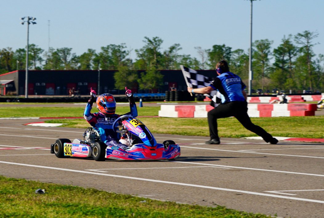 BellRacingHQ's tweet photo. Bell athlete @ryannorberg48 wins in @SuperKartsUSA!

#ChampionsWearBell 🏆 https://t.co/Ny7ZOAZT1O