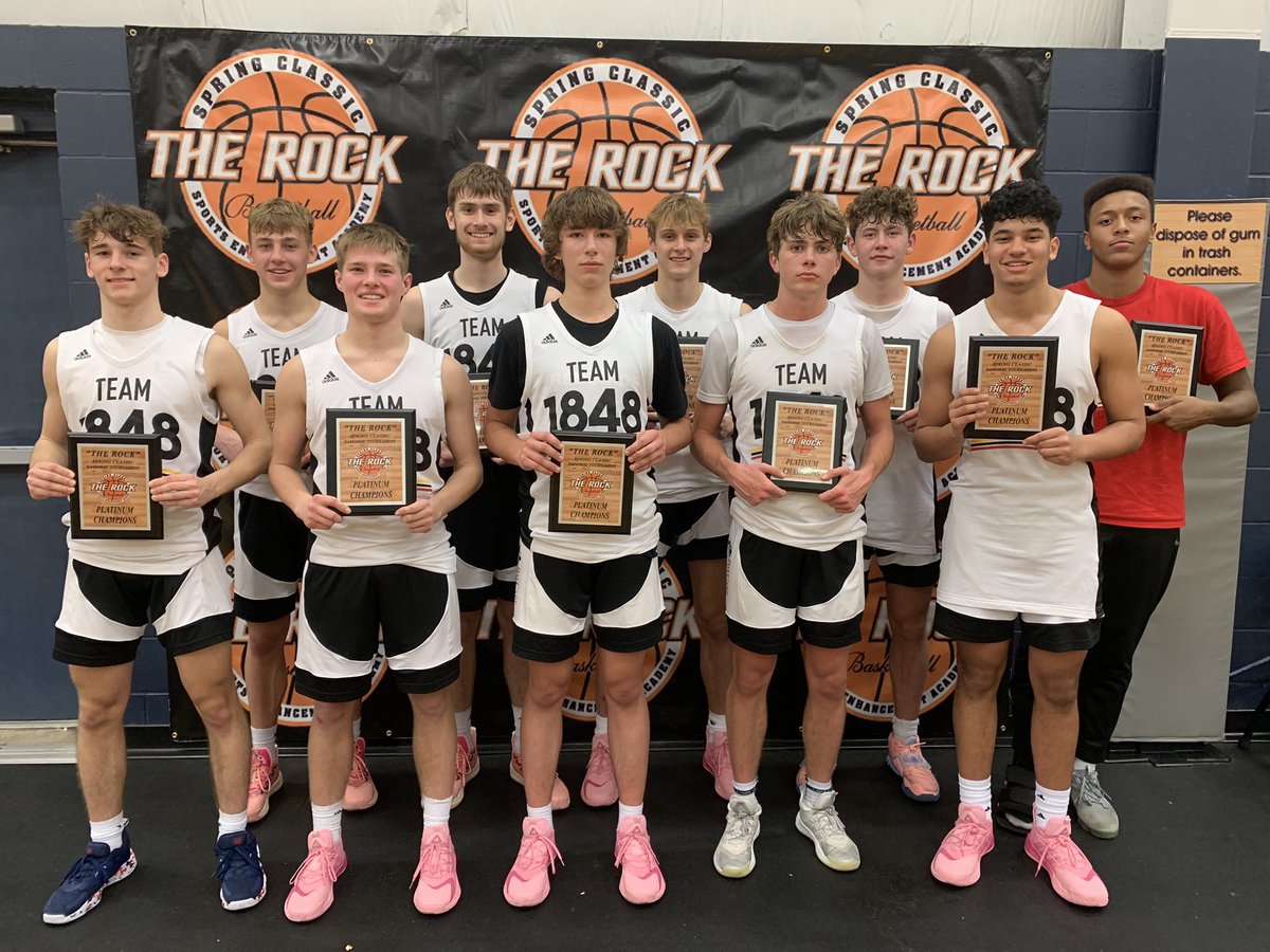 ROCKSpringClass's tweet photo. Congratulations to 17U @Team1848_2023 for winning the 2022 #ROCKSpringClassic 17U Platinum Championship‼️🏆

#Champs #TheROCK https://t.co/CRCfr33FCM