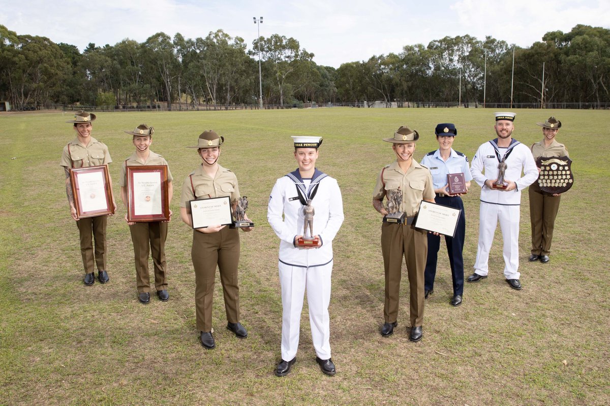 Australian_Navy tweet picture