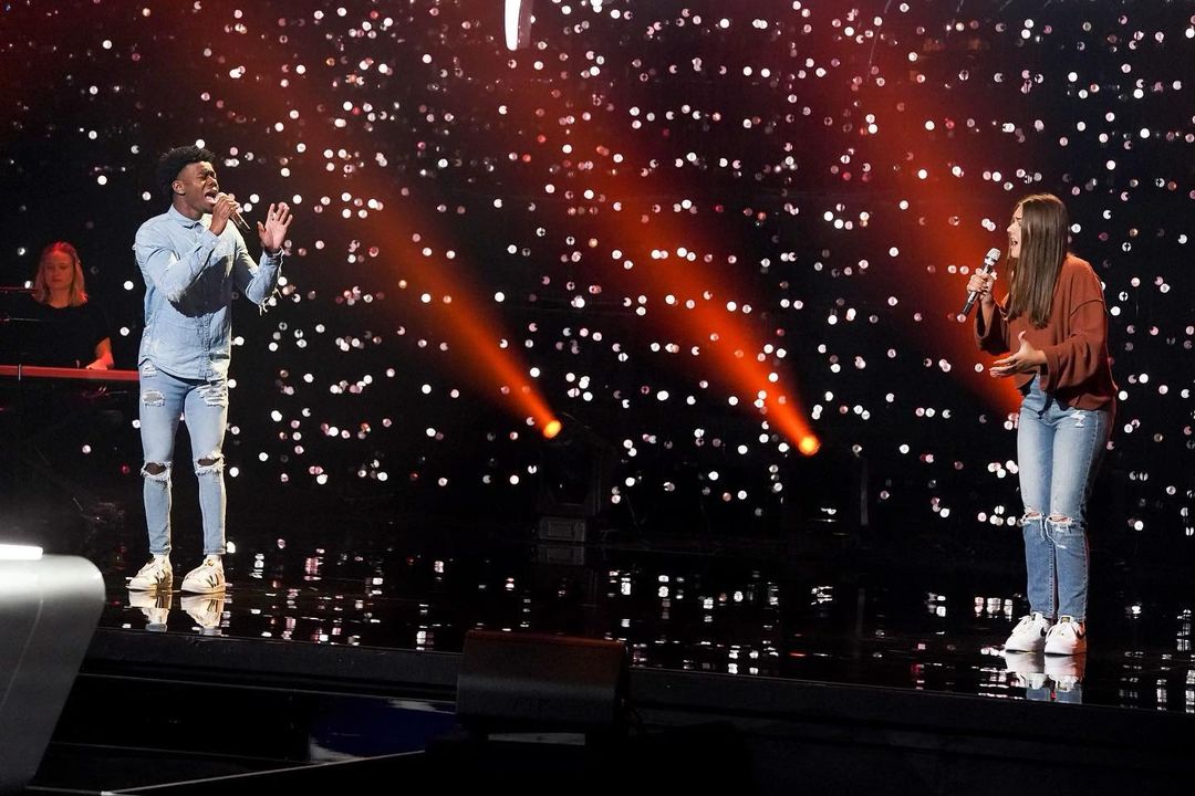 Duet round is at 8pm! #Hollywoodweek #Americanidol <a href="/itsmorgangruber/">Morgan Gruber</a> let’s get it!