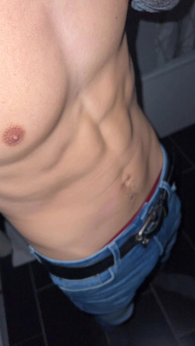 Str8SnapchatBoy's tweet photo. Nick (19) https://t.co/aM5OXuQ9QB