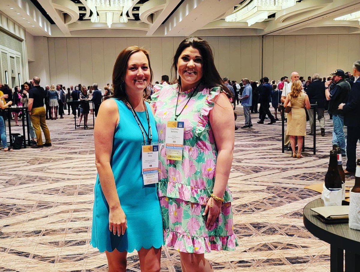 midamericacat's tweet photo. PLRB - Property &amp; Liability Resource Bureau welcome reception! https://t.co/idV8LhmGuY