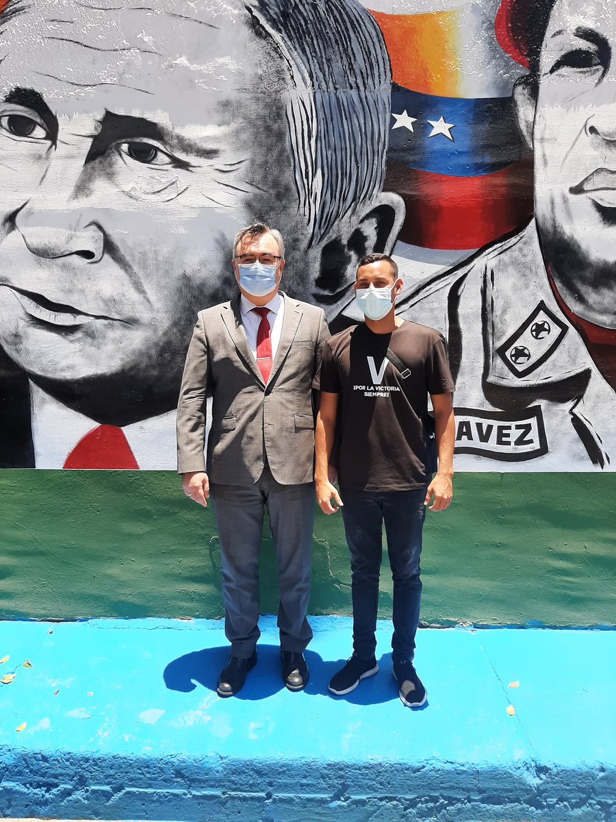Hoy, tuvimos el honor de asistir a una actividad de solidaridad con la Federación de Rusia, junto al Diputado Pedro Infante, el Vice-Ministro Rander Peña y el Embajador de Rusia Serguei Melik-Bagdasárov.

<a href="/PartidoPSUV/">PSUV</a>
<a href="/CuatroFWeb/">Cuatro F Web</a>
<a href="/RanderPena/">Rander Peña Ramírez</a>
<a href="/pinfantea/">Pedro Infante A.</a>
<a href="/EmbSergio/">EMB₽V_Sergio</a>
<a href="/NomoreOtan/">NoMoreOTAN</a>