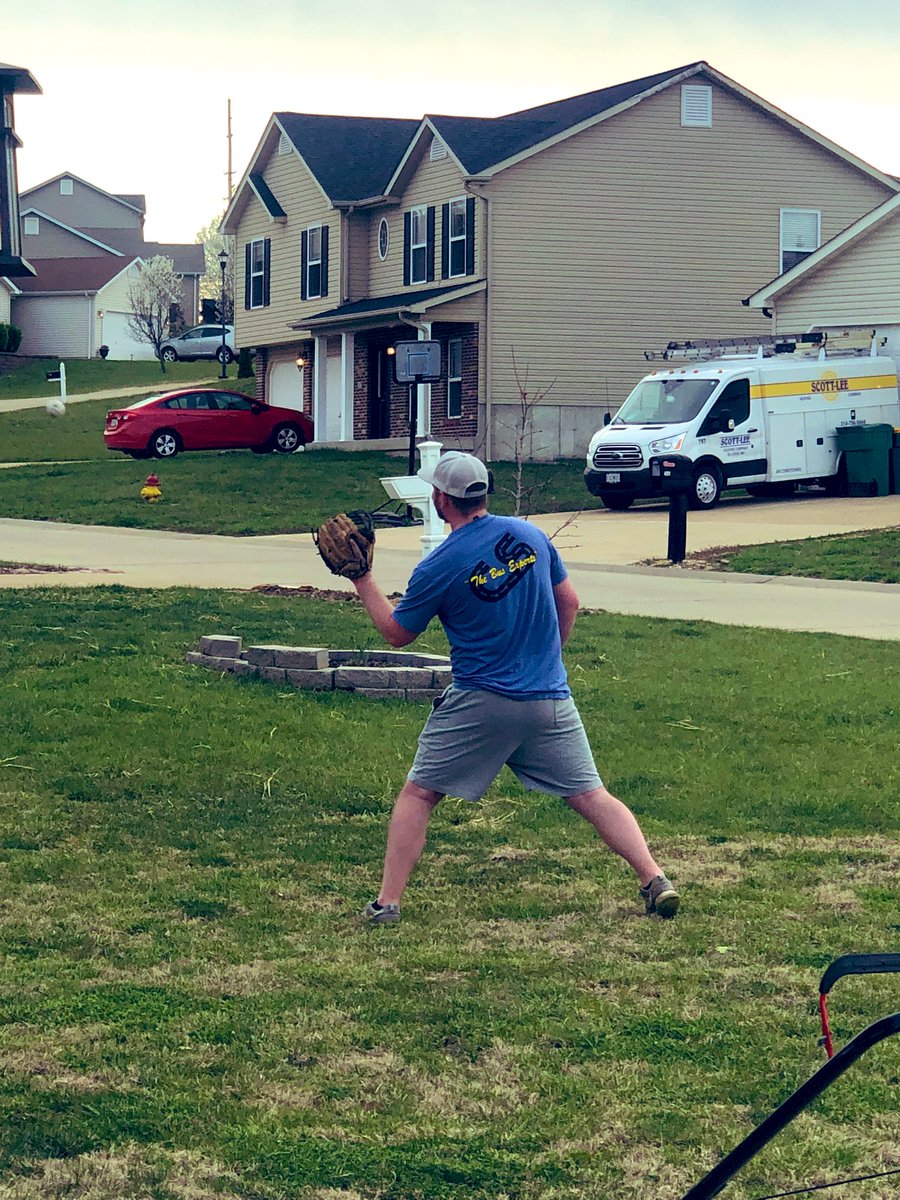 Anna_Marie_42's tweet photo. This is the life I’ve prayed for🥺 We both have our dream jobs, our beautiful house, and hopefully one day we will have amazing children to play catch with. I finally have it forever with my soulmate🤍 It’s the little things!!! https://t.co/r6t2d7Bm9T