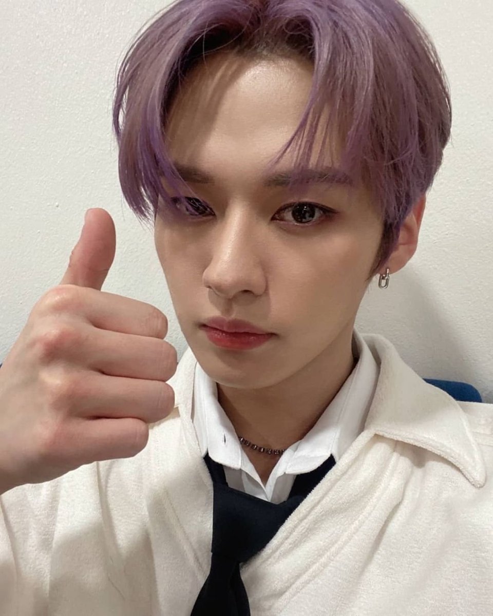 LeeKnowFr's tweet photo. 03.04.2022 | Instagram

✌👍👍
#LeeKnowIsCute 

© Realstraykids https://t.co/Cj470ZeaXY