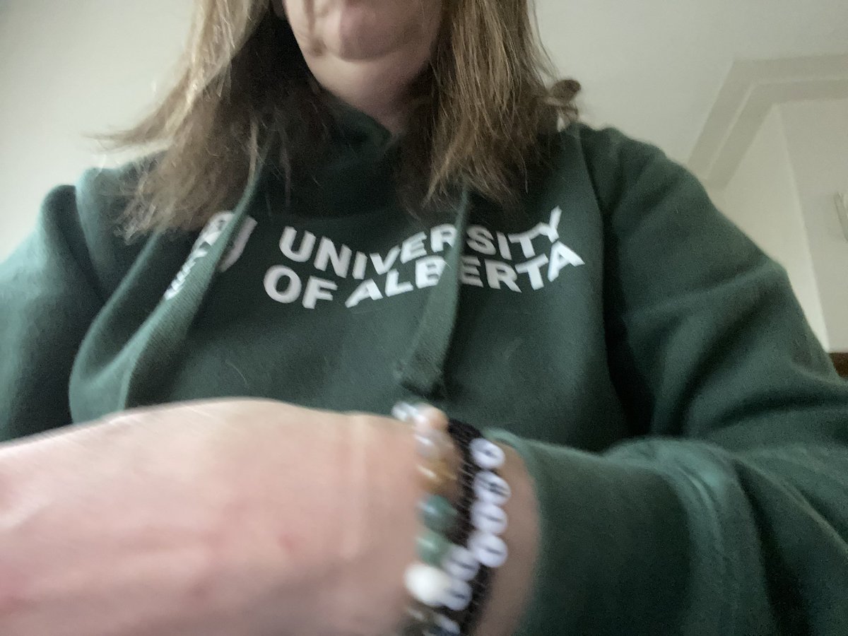 smned's tweet photo. Let's Go Bears!!! @GBHKY @USPORTS_Hockey Cheering from all over!!! Abbotsford, BC , Victoria BC , Sherwood Park AB!!! #goodluckGin #greenandgold #letshereyouBearsFans https://t.co/lB6ryRTigf