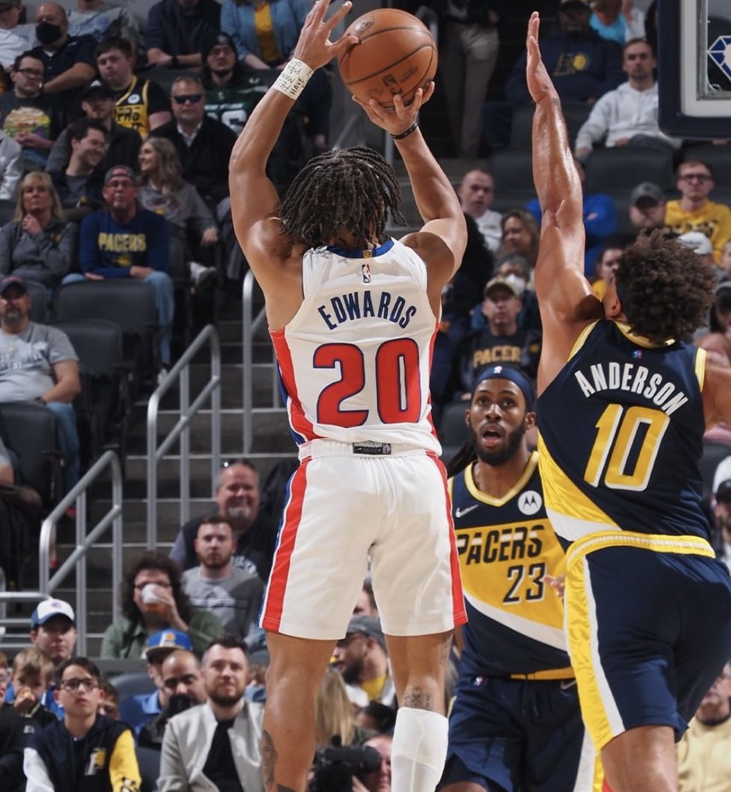 BoilerBall's tweet photo. ✍🏽 Sign a two-year deal this morning. 

🤟🏽 Ball out this afternoon. 

@Cboogie_3 with 13 points, 9 assists (NBA career high previously was 3), 3 rebounds in Detroit’s win today. 

📸: @DetroitPistons https://t.co/O86eG48DsH