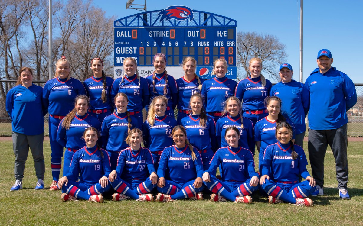 RiverhawkSB's tweet photo. Home sweet home 🏡

Happy to be back in front of the River Hawk faithful

#UnitedInBlue | #aesb https://t.co/sQbtgOTL3E