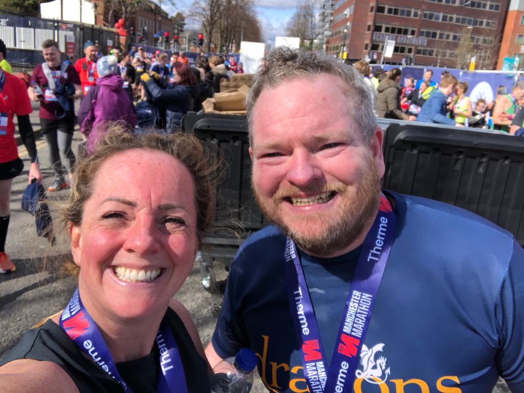 MCR marathon done, 4.26, deffo a sub 4 in there with training. Fizzy apples and vodka have re hydrated, bed and suffer on the morning