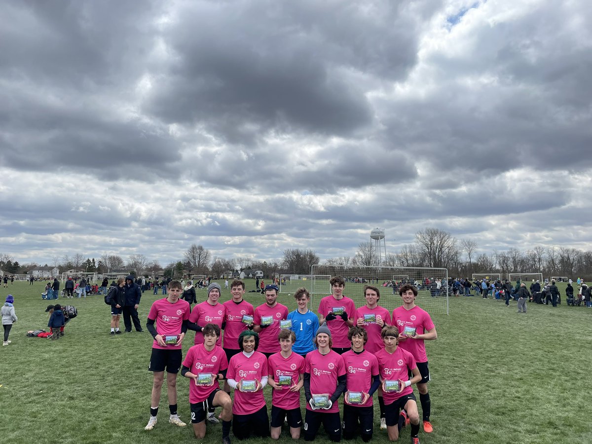 valentis_soccer's tweet photo. 5 teams walking away with hardware 🏆 Congrats everyone! 

.Boys 03 black - Champions

.Boys 04 black - Champions

. Girls 03 - Finalist 

.Boys 05  - Finalist 

.Not pictured boys 06 black - Finalist 

#EarlyBird2022 https://t.co/aL9hM5T22z