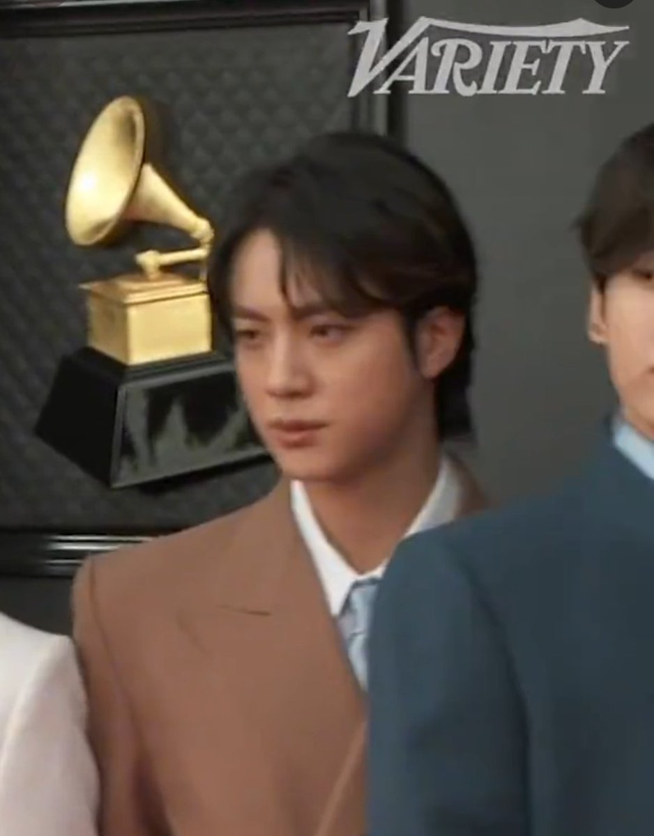 GoAwayWithJae's tweet photo. Grammy tonight. Emmy/Oscar in the future. I'm putting it out there... 🤞 https://t.co/lOrHOP9HG6