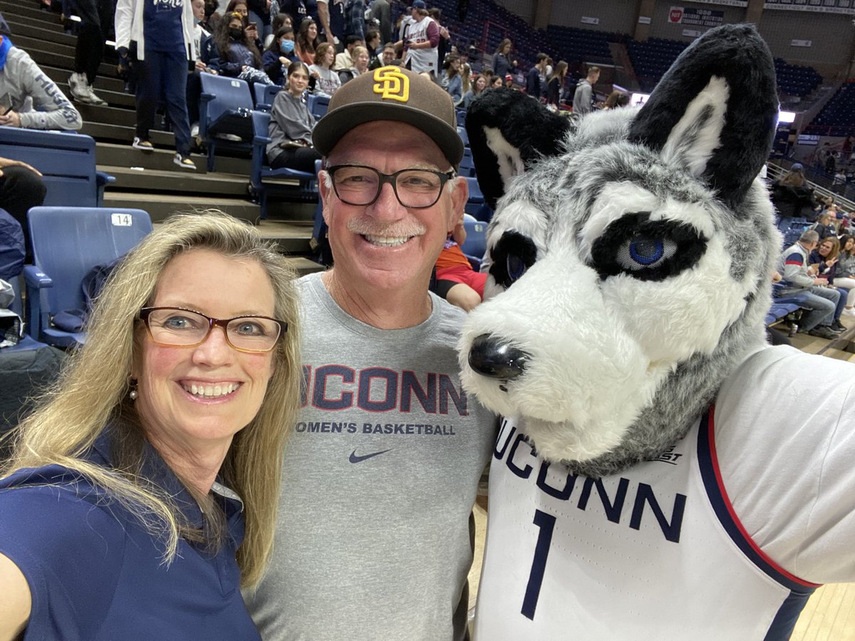 skornegay's tweet photo. @UConnHuskies @UConnWBB @AveloAir Gampel! #GameWatchParty! https://t.co/7BgdjSqwBR