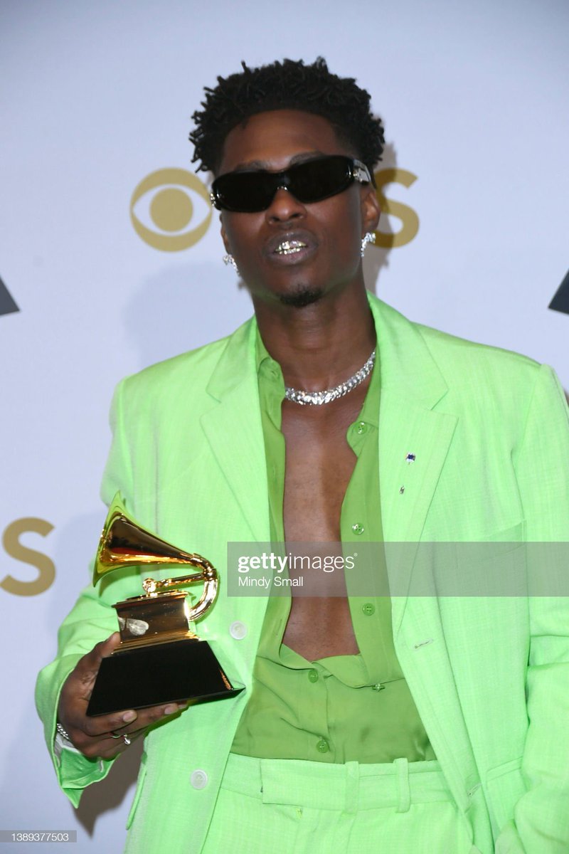 LuckyDayeLegion's tweet photo. 📸 | Lucky Daye in the #GRAMMYs press room https://t.co/utw1Oph9sc