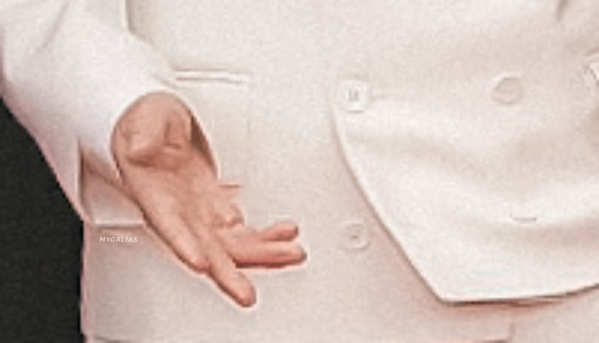 mygalias's tweet photo. 📸 min yoongi ; hand in marriage https://t.co/N4gWXbTNnx