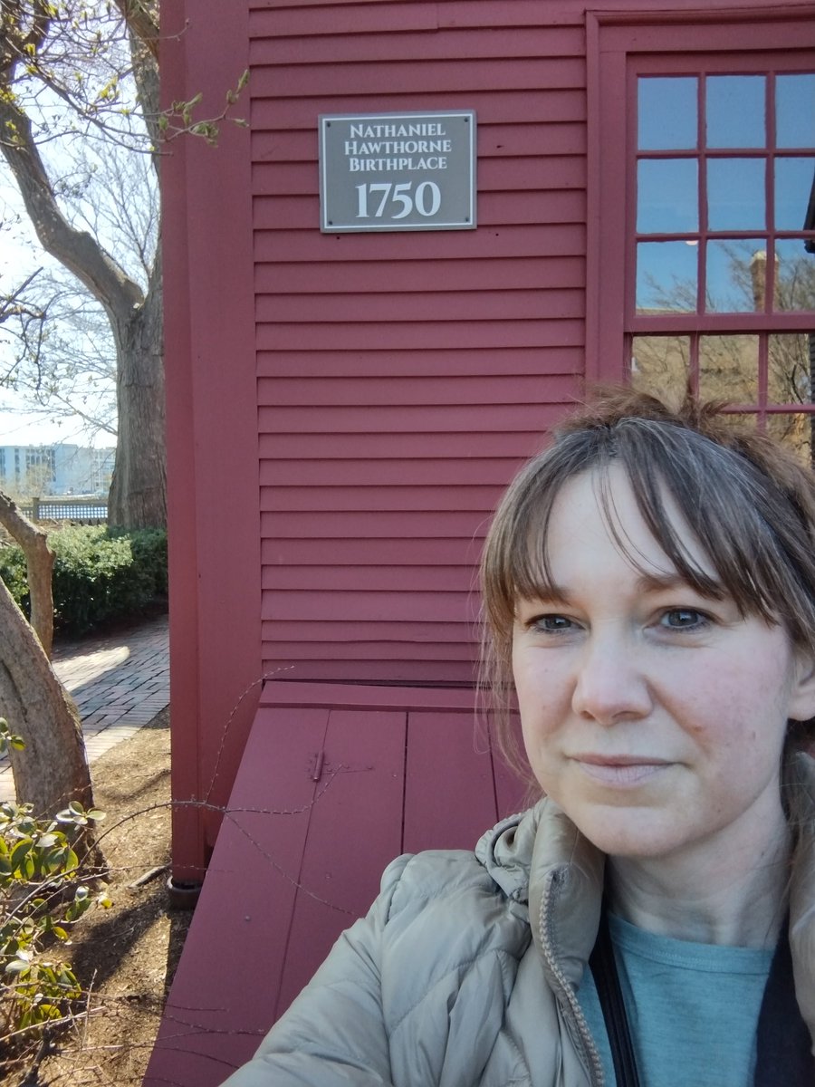 ClasswithHarris's tweet photo. What does an aspiring LA/SS teacher do in the middle of a semester waiting for her dream job to finally begin? Drop everything and take a trip to historic New England of course! @DrMargarella https://t.co/pr6Mhkl1iI