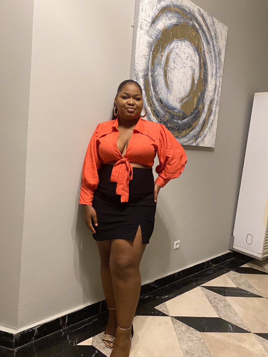 NdiJeanne's tweet photo. When i decide to step out 👣 https://t.co/gbFTDOU2Fa