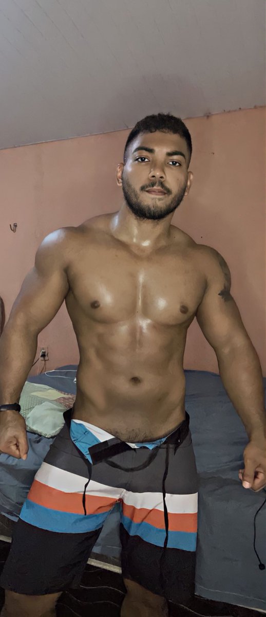 boysinevidencia's tweet photo. @o__vascaino #delicia #evidência #merecida #gato #gostoso do #damarimba #SegueOFluxo
https://t.co/SmDwjqIYJy https://t.co/RSt3g55rRm