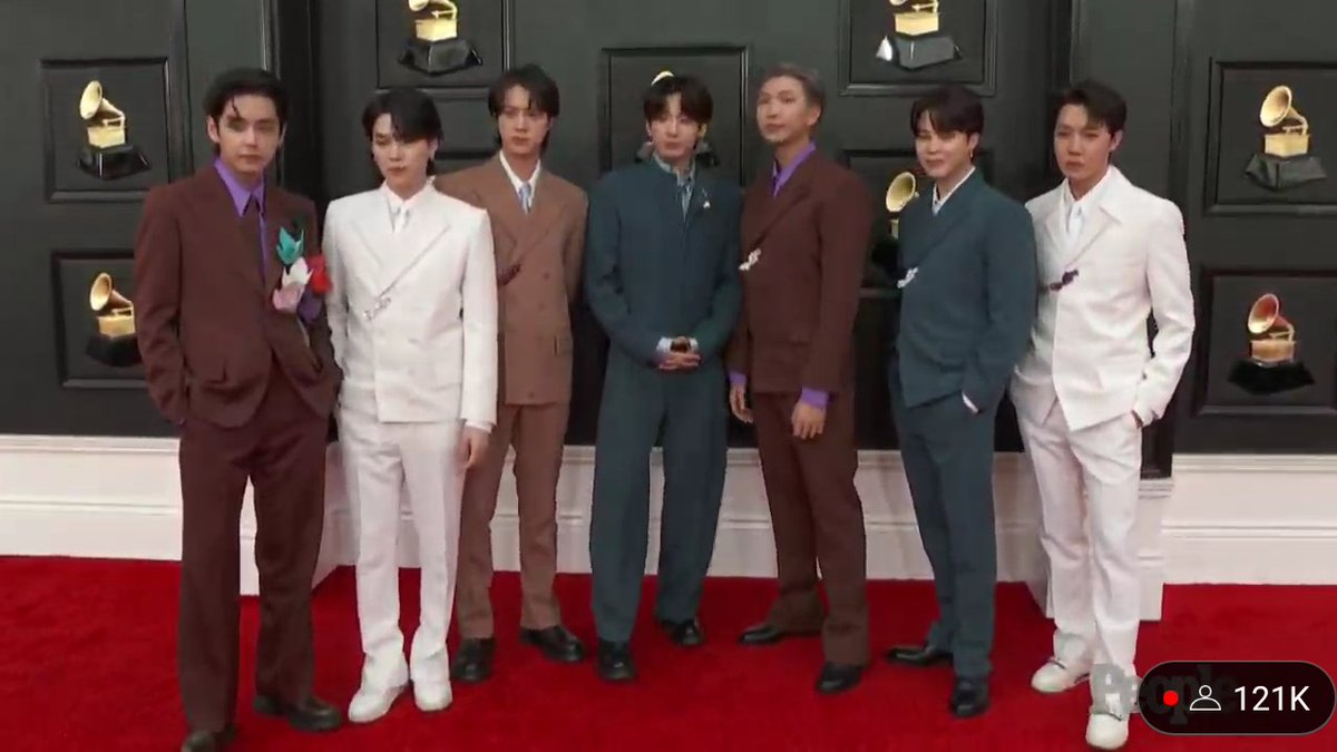 katheacosta7's tweet photo. #GRAMMYsTNT #BTS https://t.co/W1zfzm8R9c