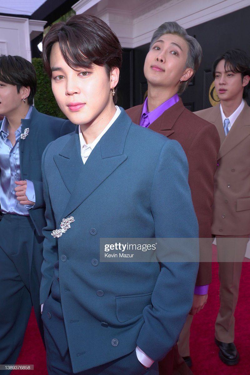 Jimin KDJSFJFJD🛐
#SetTheNightAlightBTS