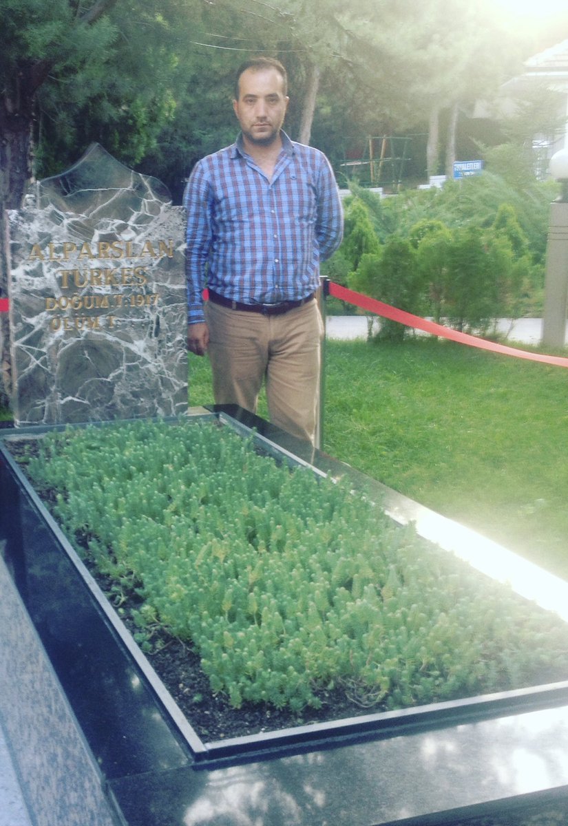 sercanzay8's tweet photo. Dün emrinde, bugün yolunda yarın yanındayız BAŞBUĞUM
#BasbuğAlparslanTurkes https://t.co/kgC9RKUZUm