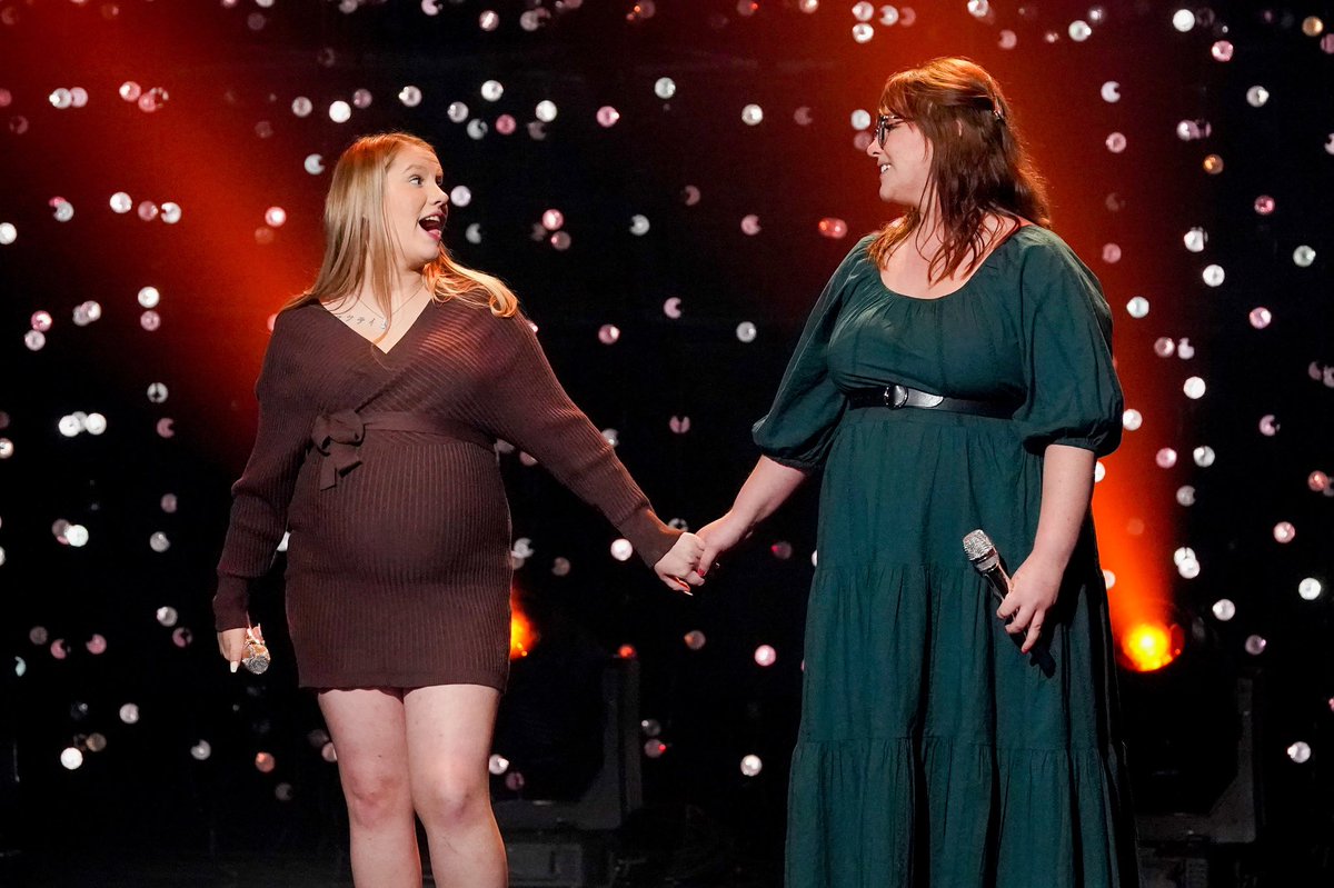 sammossmusic's tweet photo. #HollywoodWeek continues right now on @AmericanIdol! Is 2 better than 1? Find out 👀 ! #AmericanIdol 

#IdolTonight #20YearsofAmericanIdol #AmericanIdol #samonidol #sam #sammoss #americanidolsammossmusic #Americanidolseason20 #sammossmusic #sammossonidol #pregnancy #firsttimemom https://t.co/Wc8L1EUrlA