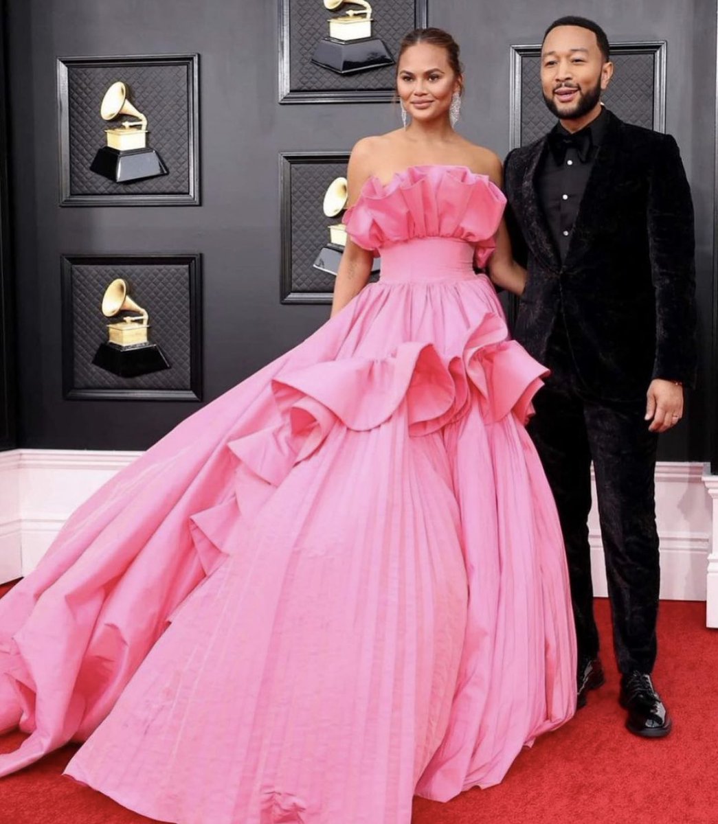 johnlegend's tweet photo. We’re at the #Grammys! https://t.co/rbxjsOzyc2