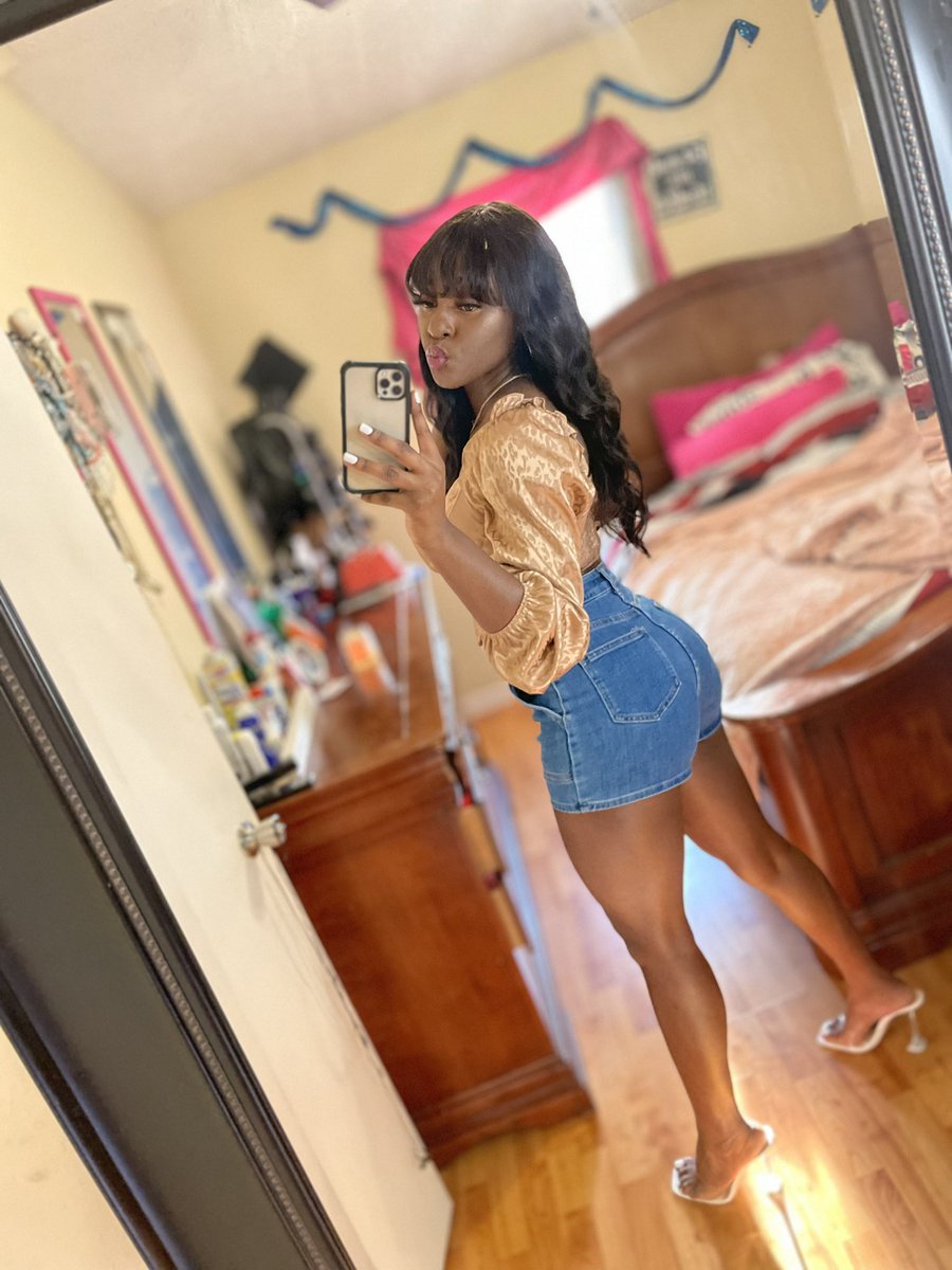 Toxic chocolate 🍫 💫