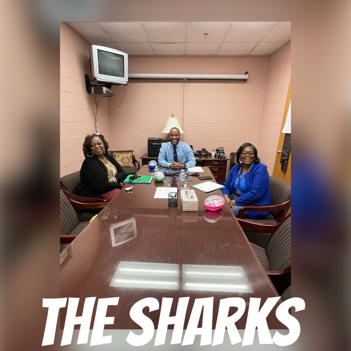RaftingCreek's tweet photo. Our 5th grade students did their own mock rendition of Shark Tank. They worked all month long researching and create their own inventions that would solve a problem in society. @ABCSharkTank #OurWayForward #buildingacommunityoflearners #learningintherealworld https://t.co/7R0sMhfXLs