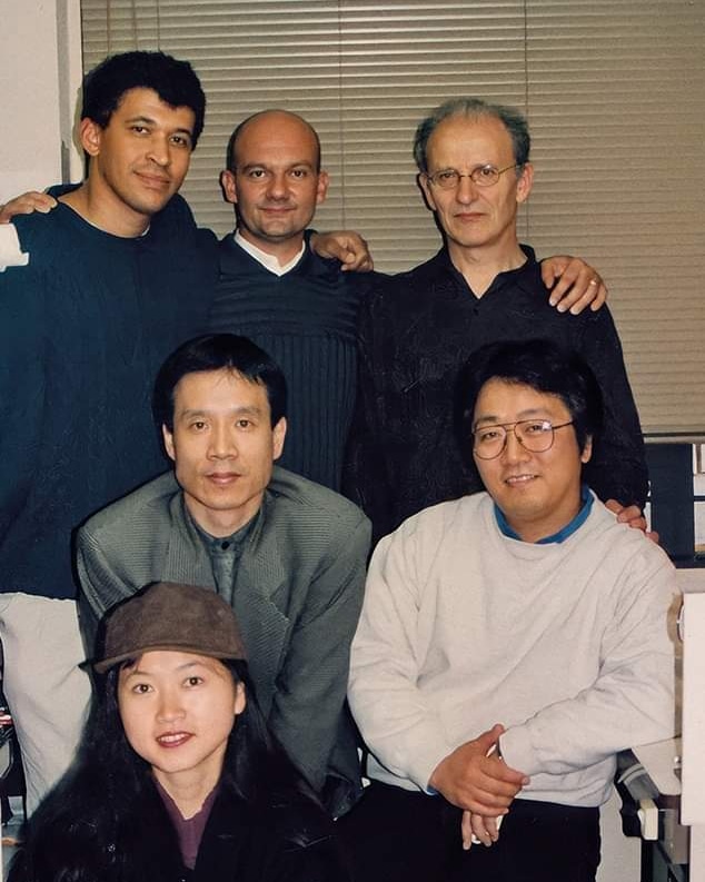 The_Metaprogram's tweet image. Photo of a rare meeting between artists Mœbius and Otomo Katsuhiro. 
More stories of great encounters in my book, available through:
tinyurl.com/5asshxbh Or here: tinyurl.com/9wj6s8fy Or Here: tinyurl.com/2p892evw    
Or on Amazon, if you must: tinyurl.com/2p97pdrw