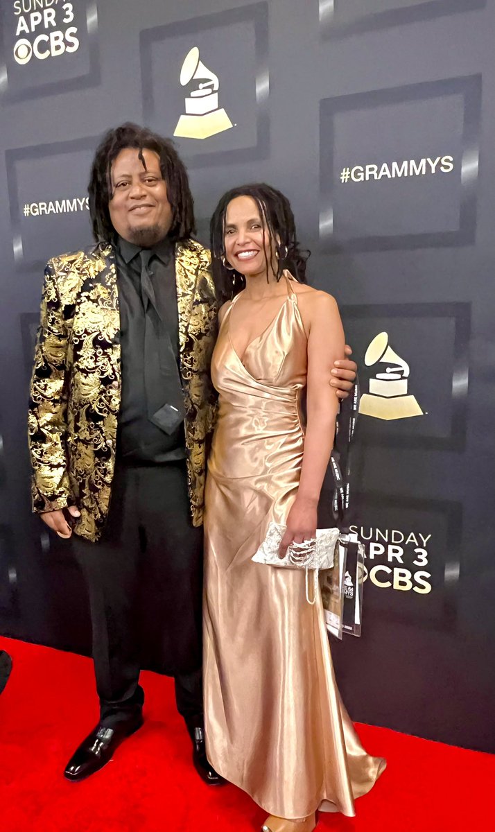 YaddiB's tweet photo. We arrived at the Grammy’s in Las  Vegas. The largest night for the music started really great. We are dedicating our celebration in honor of Hachalllu Hundrssa. #GRAMMYs https://t.co/o8PRxtJmSe