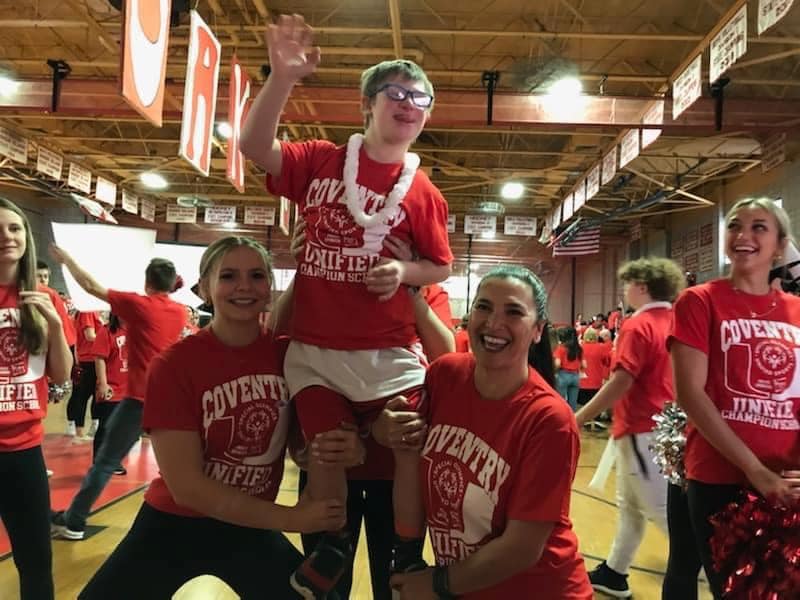 Amanda_HM28's tweet photo. An amazing few days celebrating Coventry High School being named a @SpecialOlympics Nation Unified Champion School. I am so proud of @HoskinsSenora and the @unifiedoakers https://t.co/nE0PAp4LWs