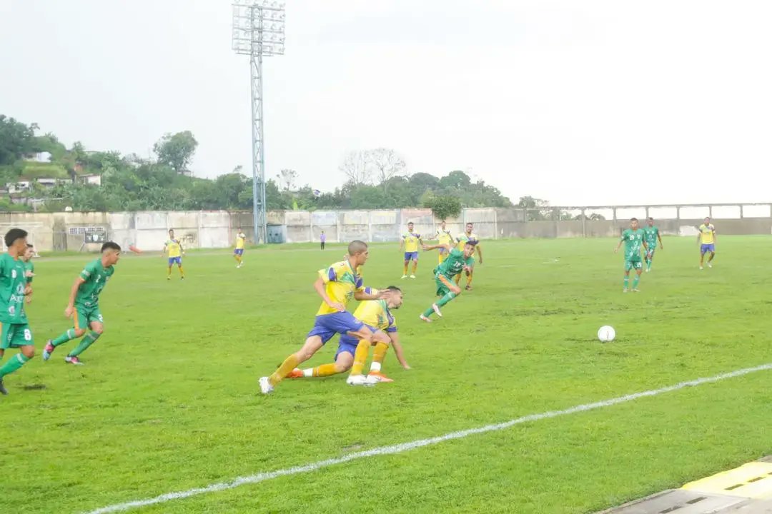 DunaDigital's tweet photo. Victoria sufrida de Falcón ante el Vigía 1-0.

El equipo Héroes de Falcón FC obtuvo una sufrida victoria 0-1 ante el Vigía FC en el estadio Ramón "el Gato" Hernández.
@falconheroesfc 

https://t.co/gGSAhSpOZv https://t.co/VzMMdvuaeA