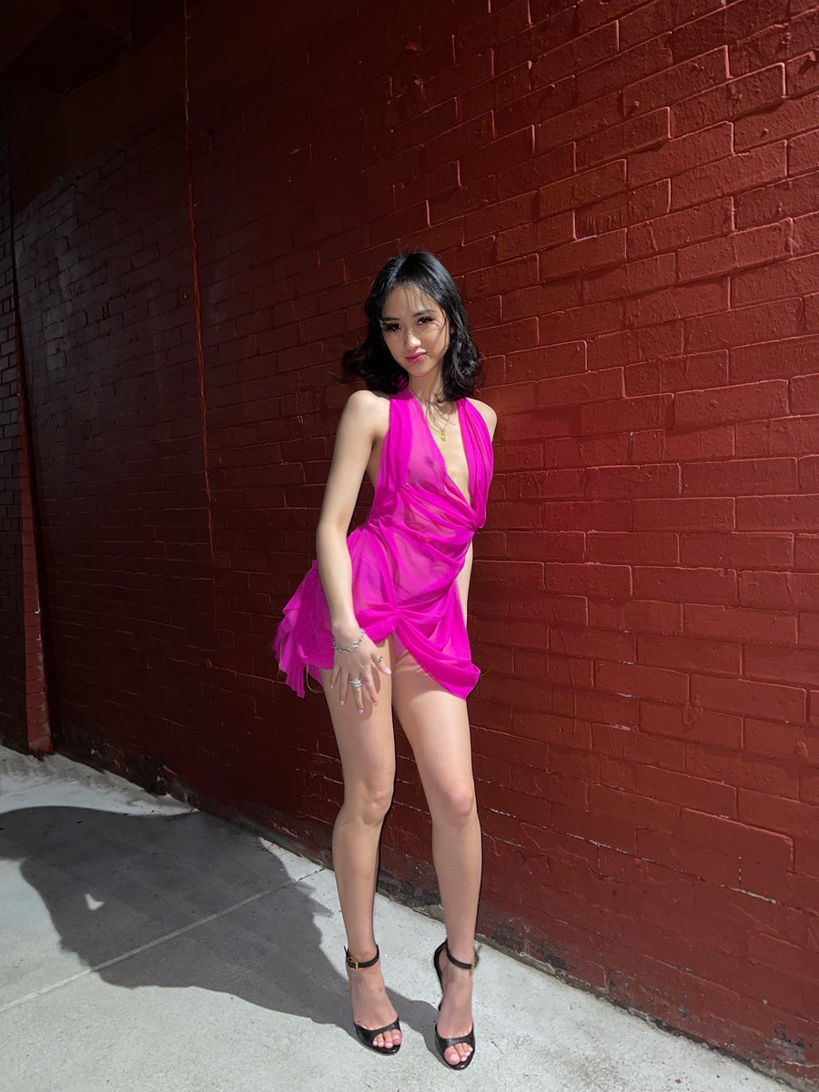 Haannnnn_'s tweet photo. Don’t talk to me 

Another dress by me 💗 https://t.co/8Z4sOXnHfM